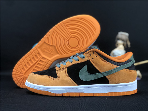 Men's Dunk Low SB Brown/Black Shoes 057
